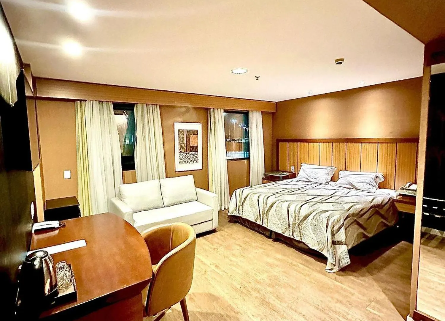 Flat 805 - Avenida Ibirapuera, Moema contacts